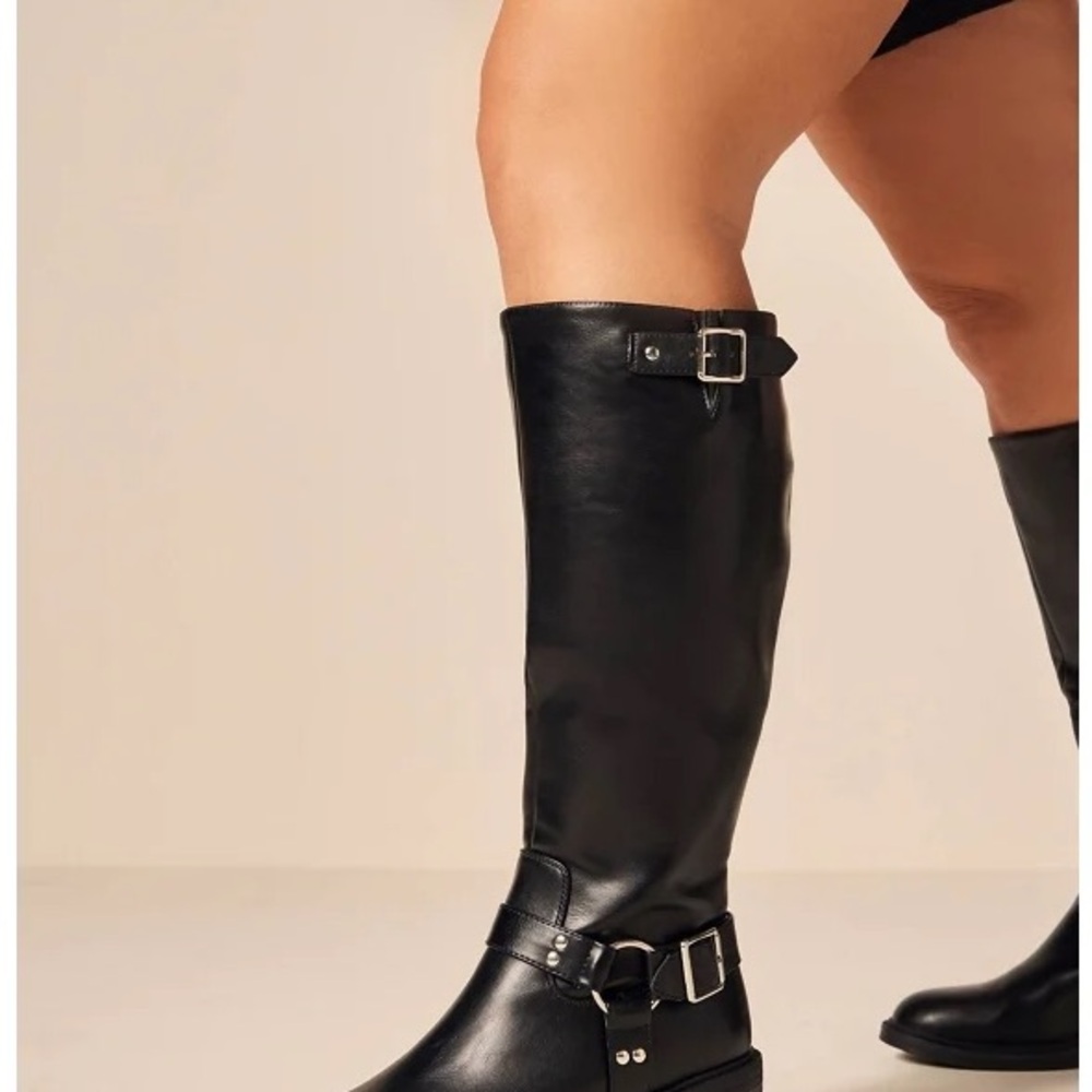 Black Knee High Boots with Buckle Details - Picture 3 of 7